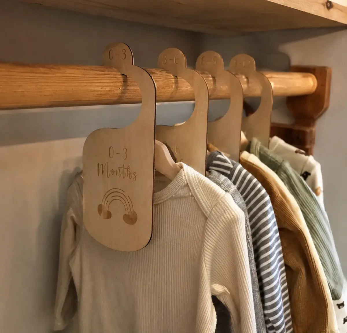 Our baby size dividers on the closet rod, original photo